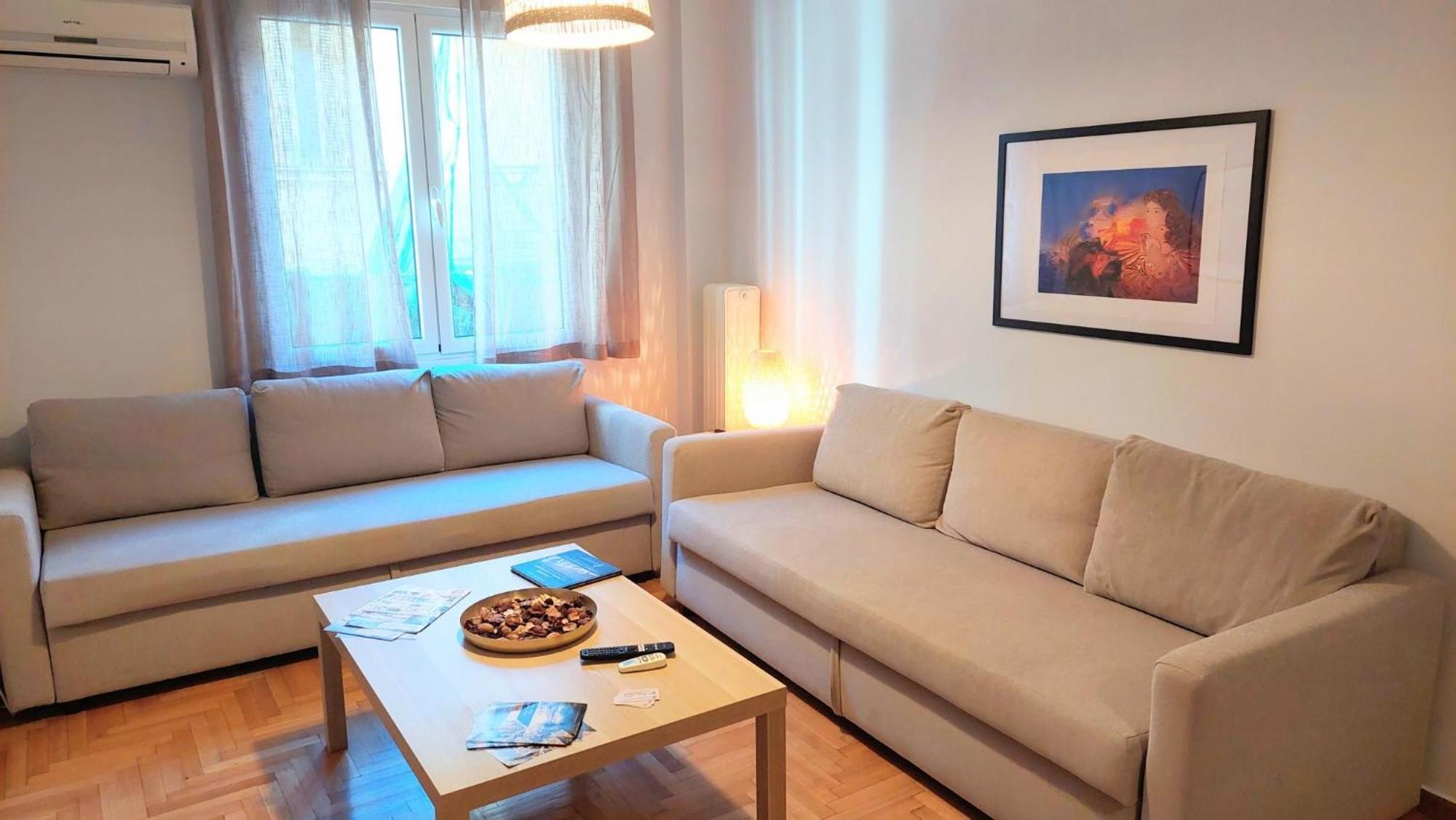 Cozy Apartment In Plaka Atenas Exterior foto