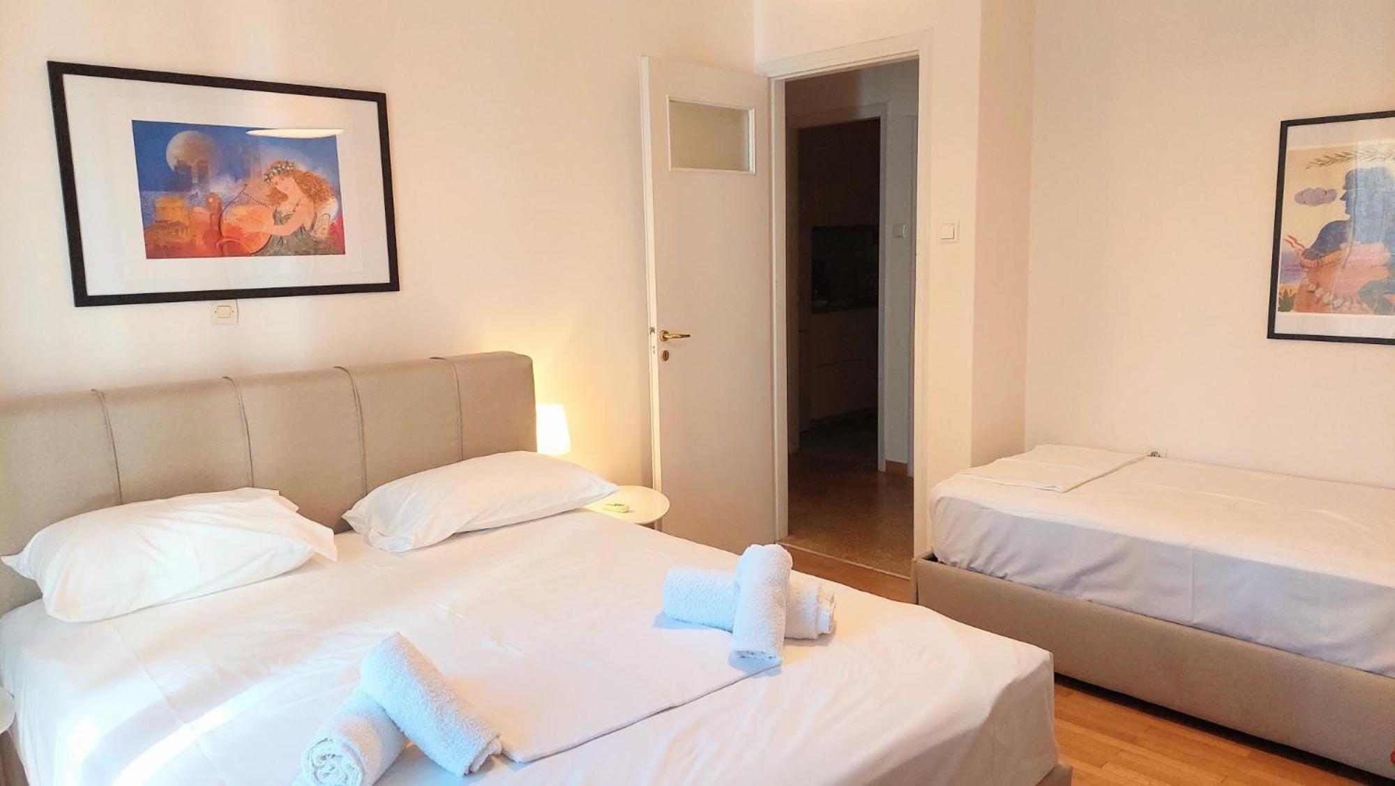 Cozy Apartment In Plaka Atenas Exterior foto