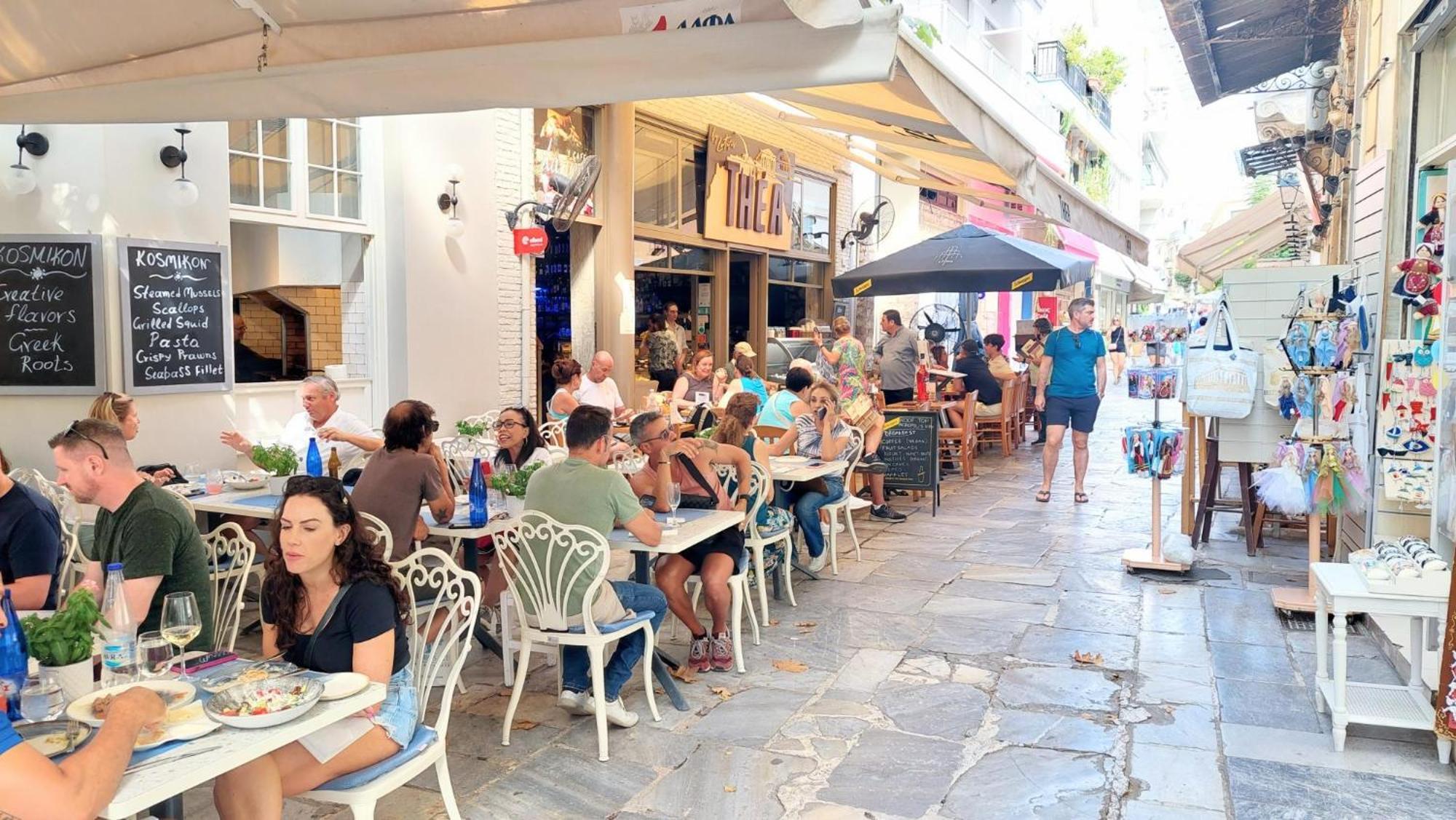Cozy Apartment In Plaka Atenas Exterior foto