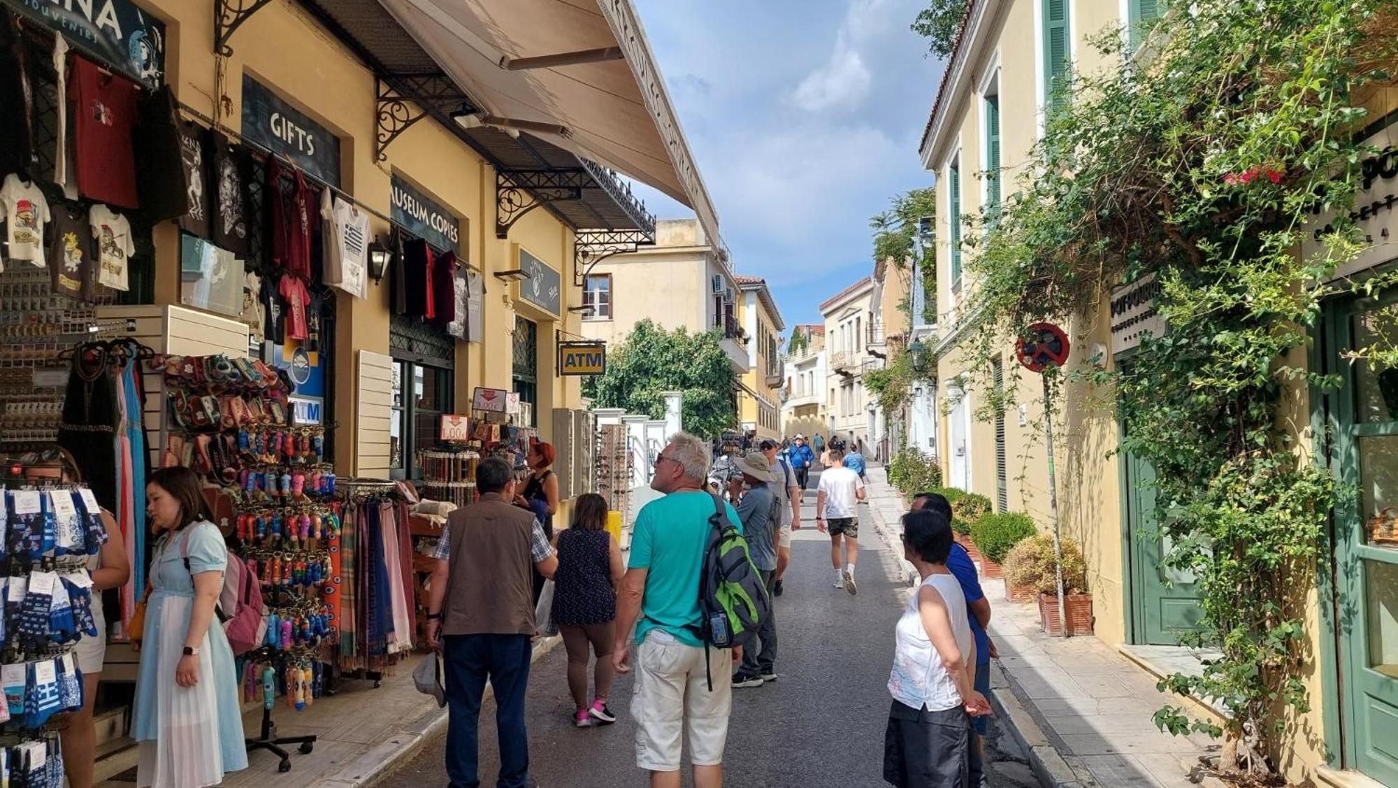 Cozy Apartment In Plaka Atenas Exterior foto